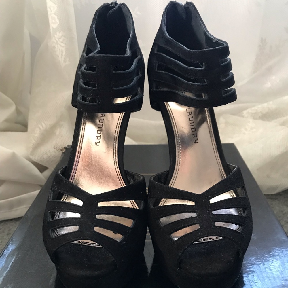 Chinese Laundry Black Heels